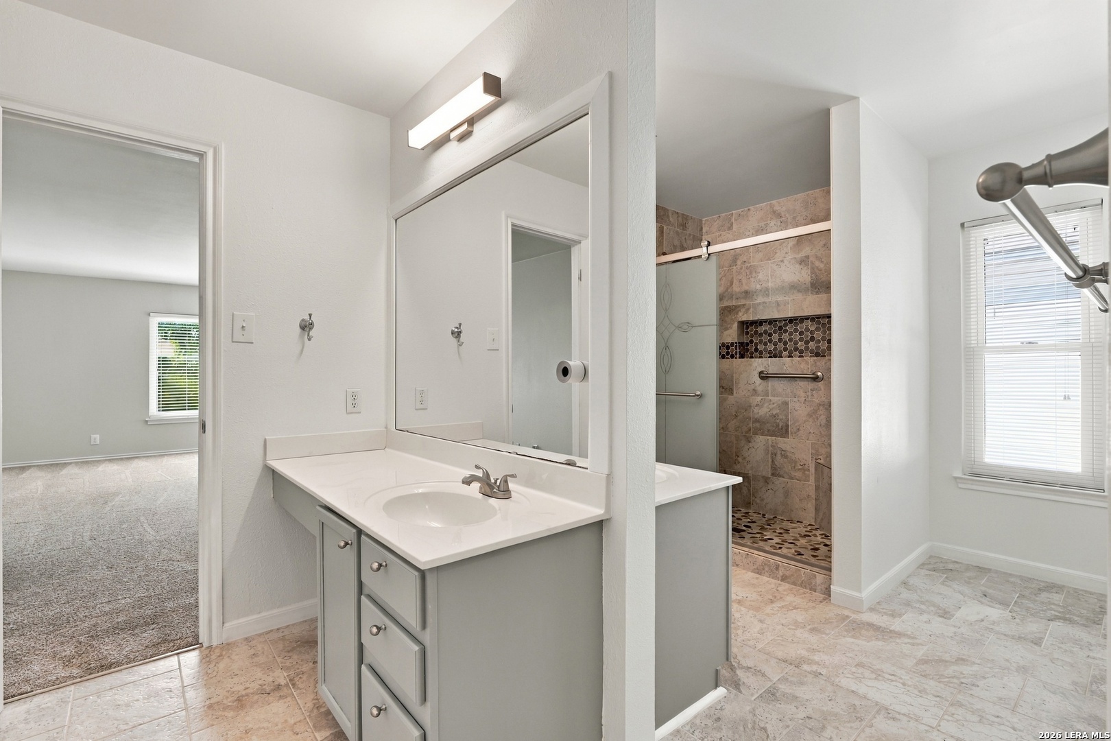11202 SCARBOROUGH CT, San Antonio, TX 78249