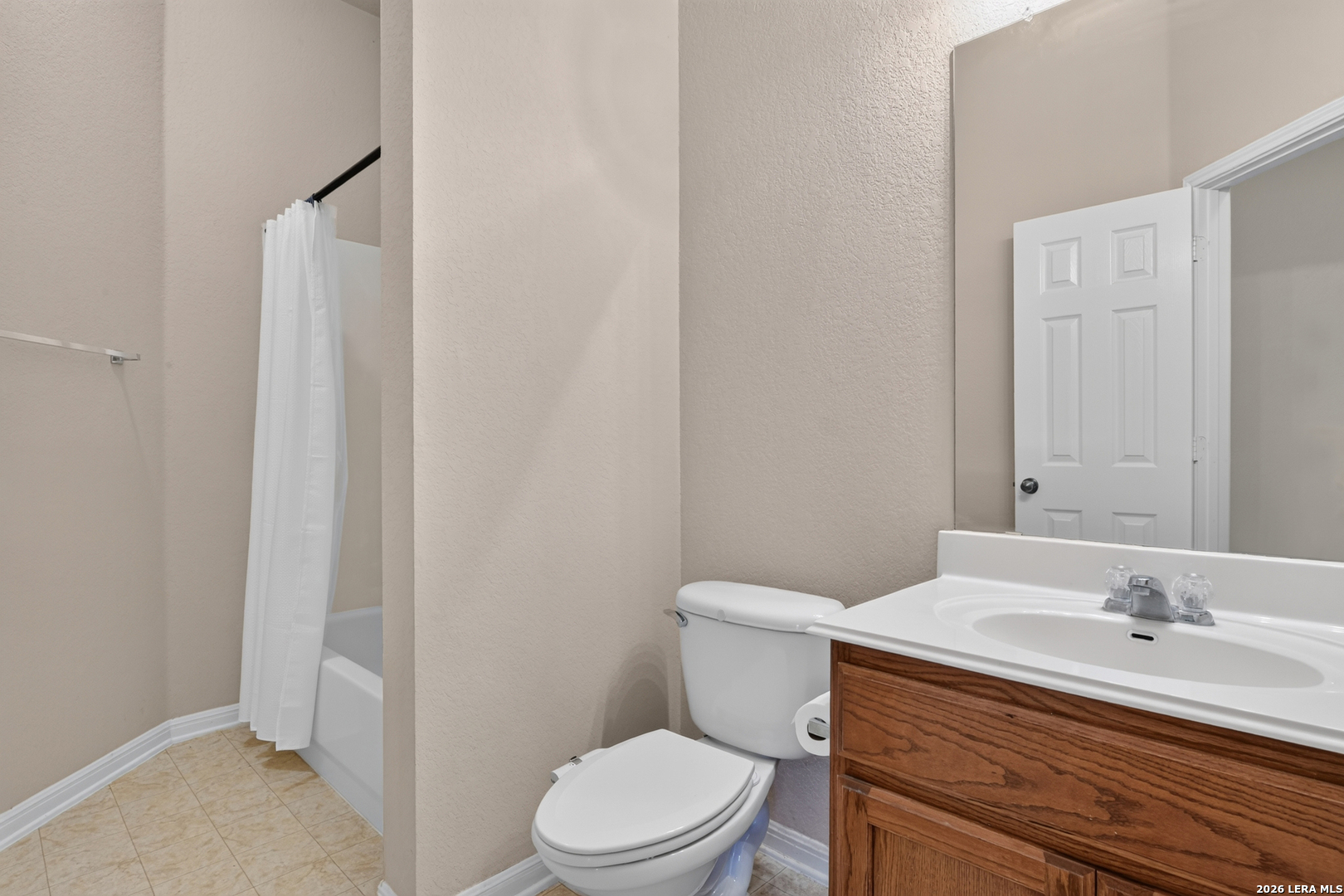 201 COMANCHE TRL, Cibolo, TX 78108