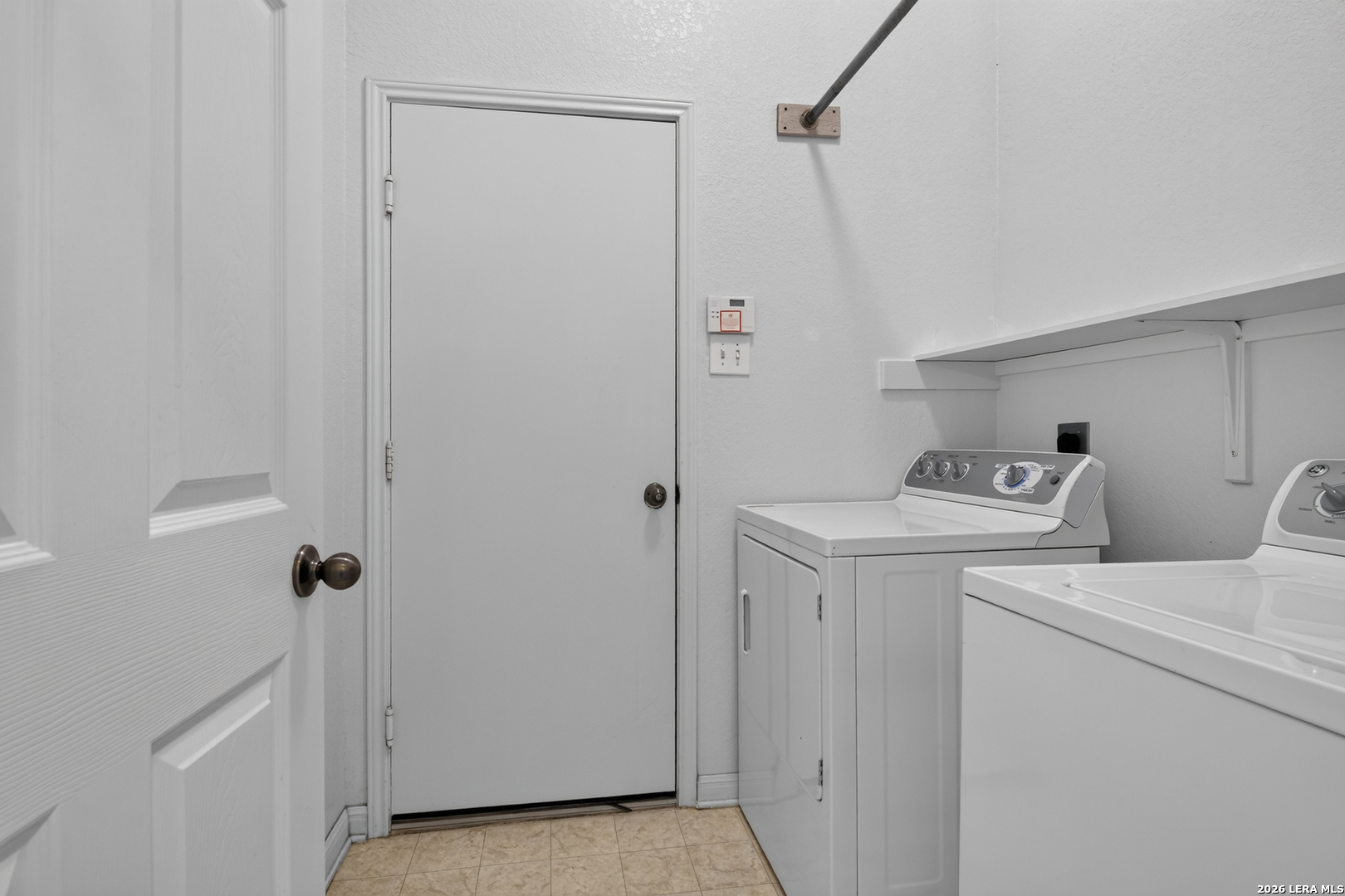 201 COMANCHE TRL, Cibolo, TX 78108