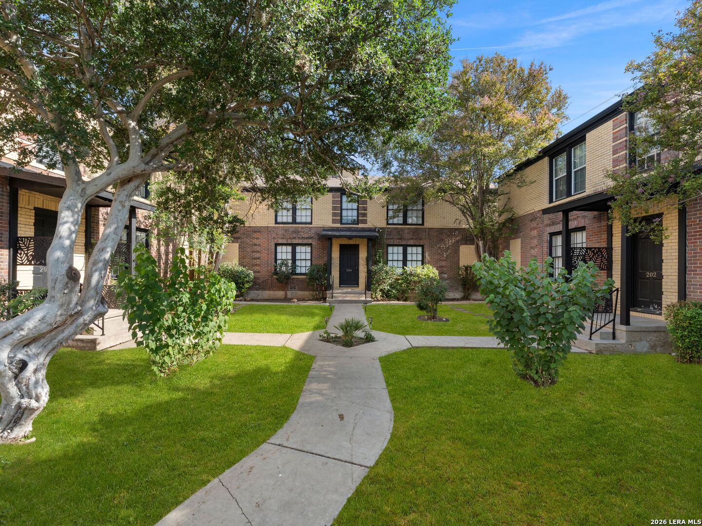 Property photo for 204 E ROSEWOOD AVE, San Antonio, TX