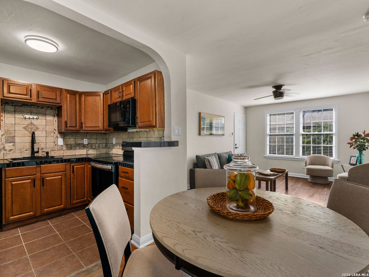 204 E ROSEWOOD AVE, San Antonio, TX 78212