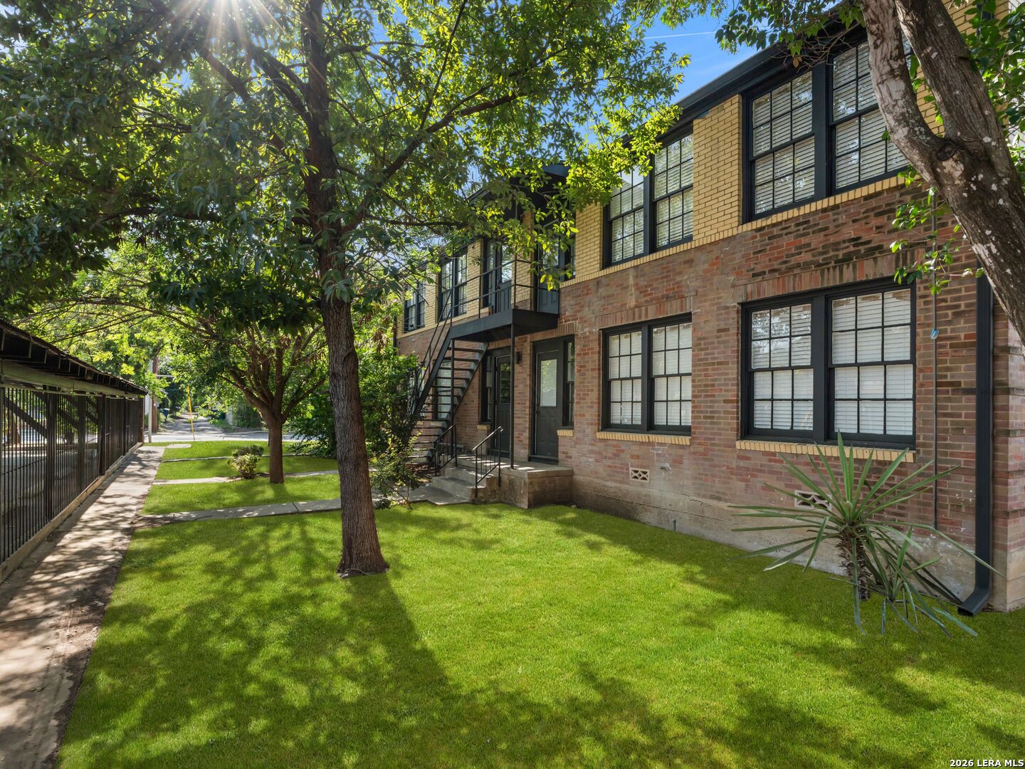 204 E ROSEWOOD AVE, San Antonio, TX 78212