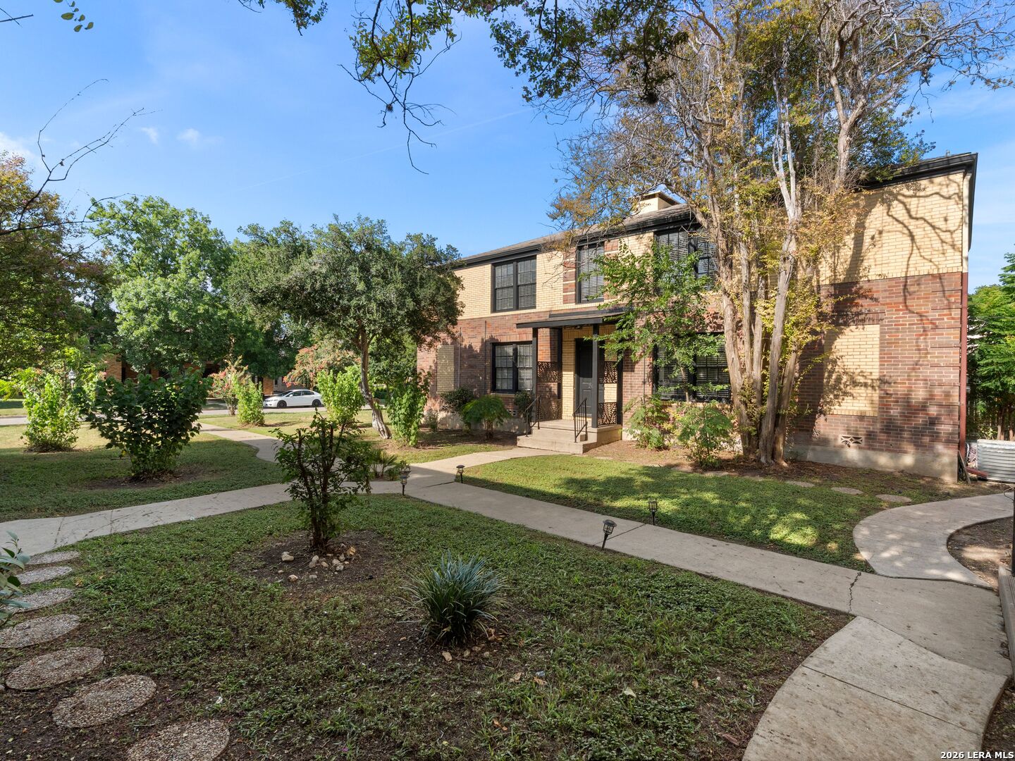 204 E ROSEWOOD AVE, San Antonio, TX 78212