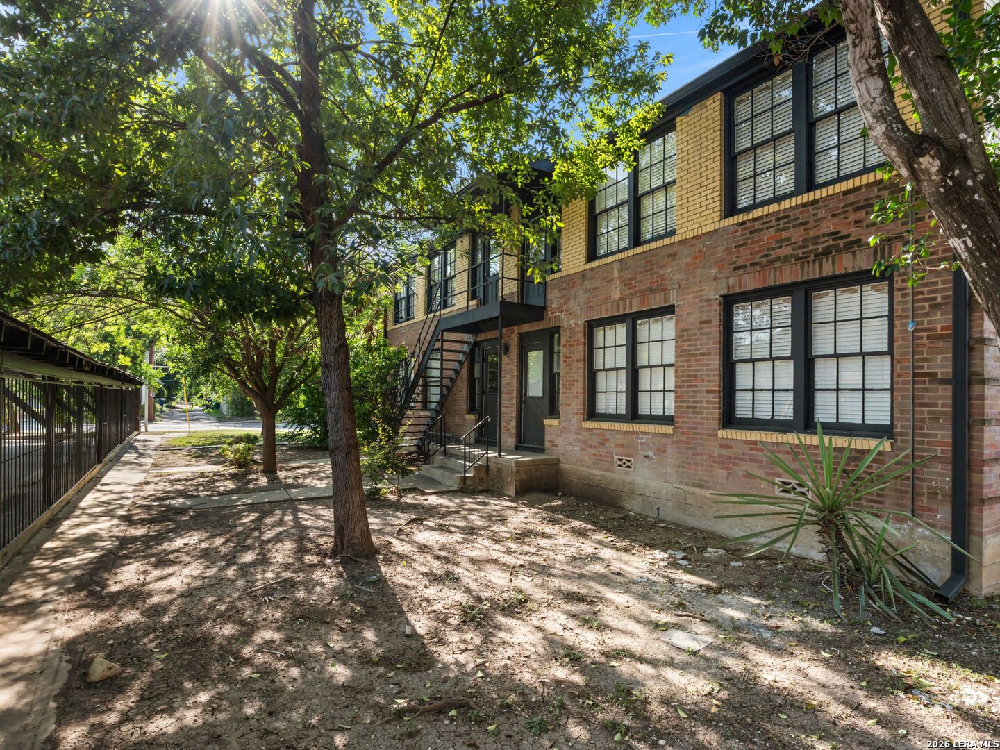 204 E ROSEWOOD AVE, San Antonio, TX 78212