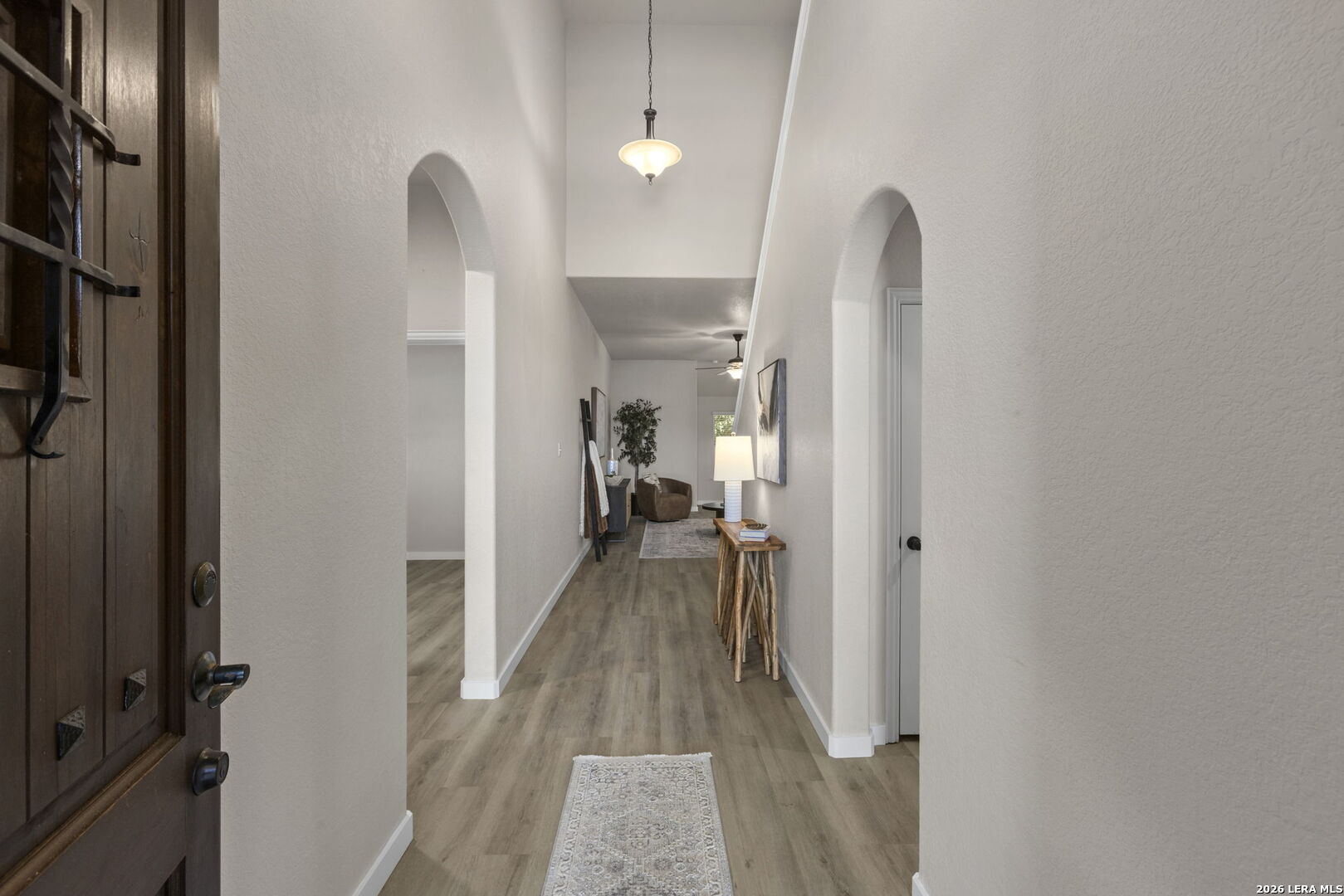 Entry/Foyer