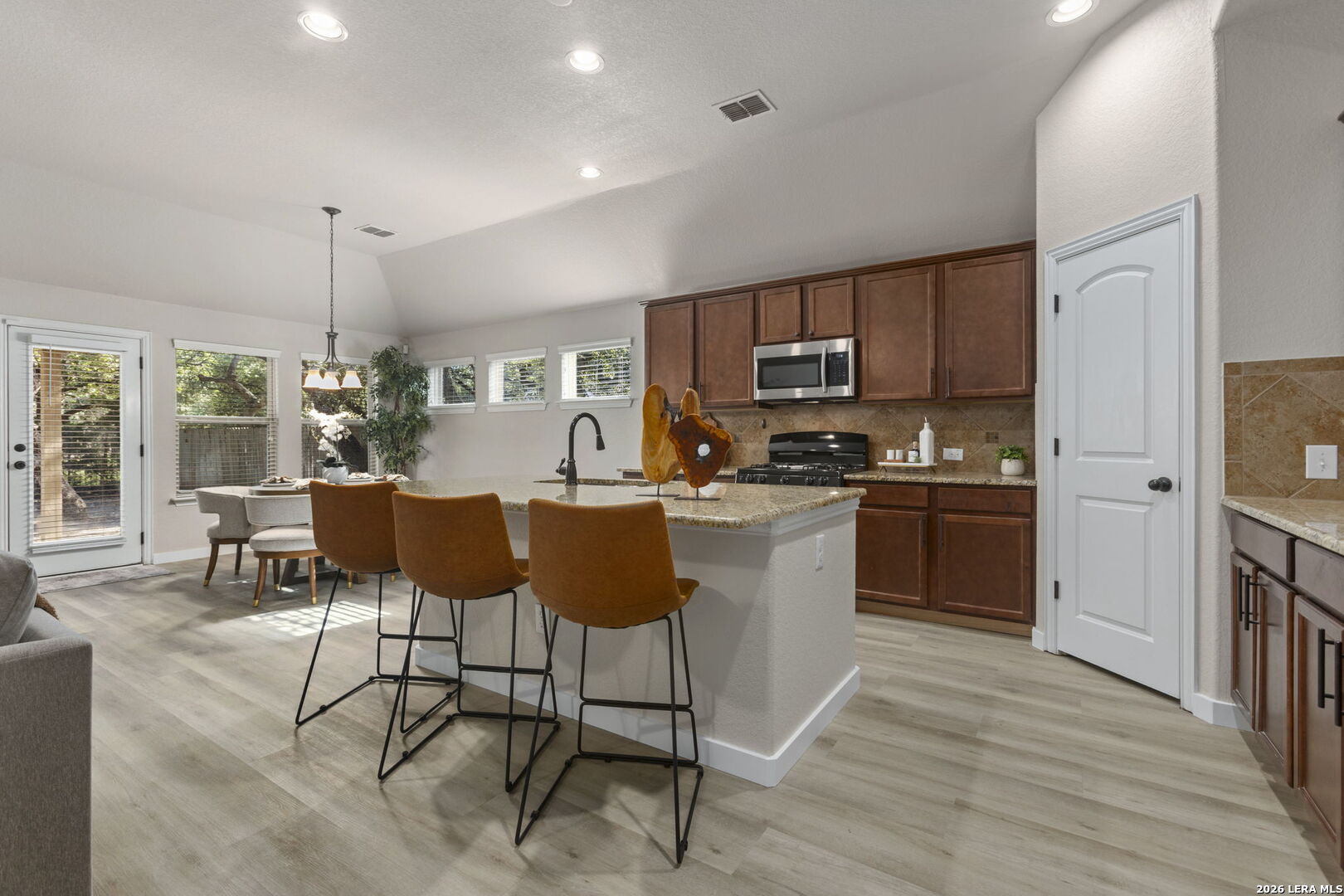 Island Kitchen