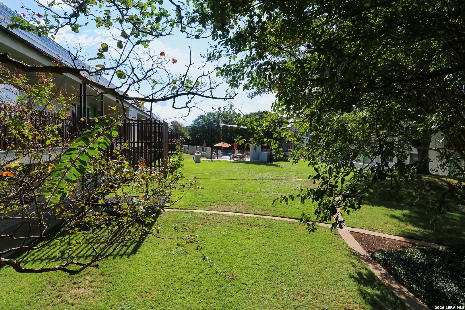 2200 Dickson, #APT 224, Austin, TX 78704