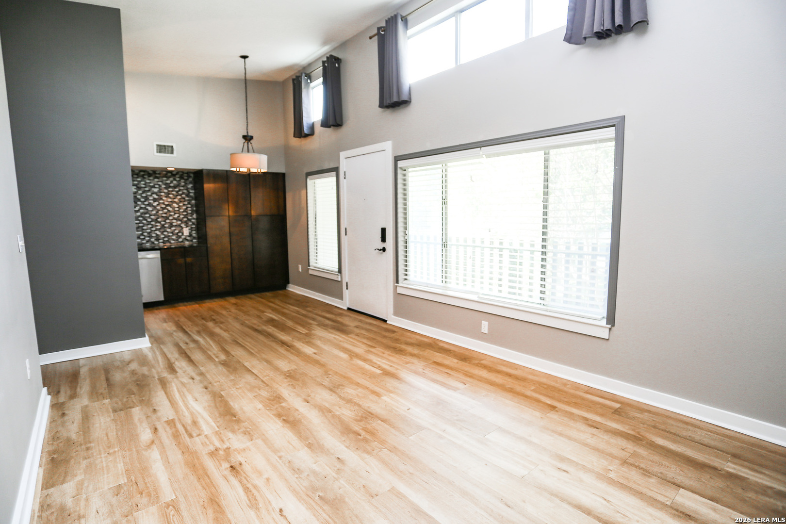 2200 Dickson, #APT 224, Austin, TX 78704
