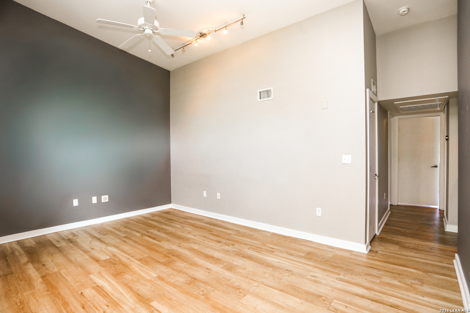 2200 Dickson, #APT 224, Austin, TX 78704