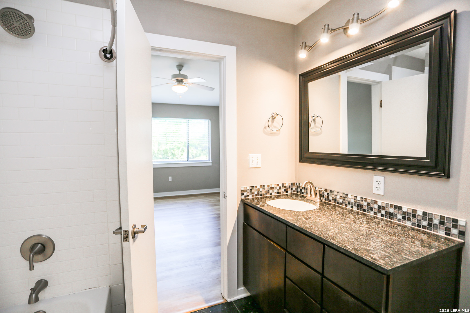 2200 Dickson, #APT 224, Austin, TX 78704