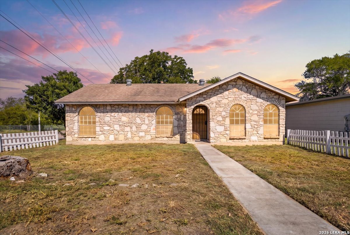 551 Kernan Dr, San Antonio, TX 78227