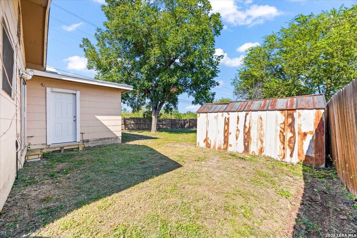 551 Kernan Dr, San Antonio, TX 78227