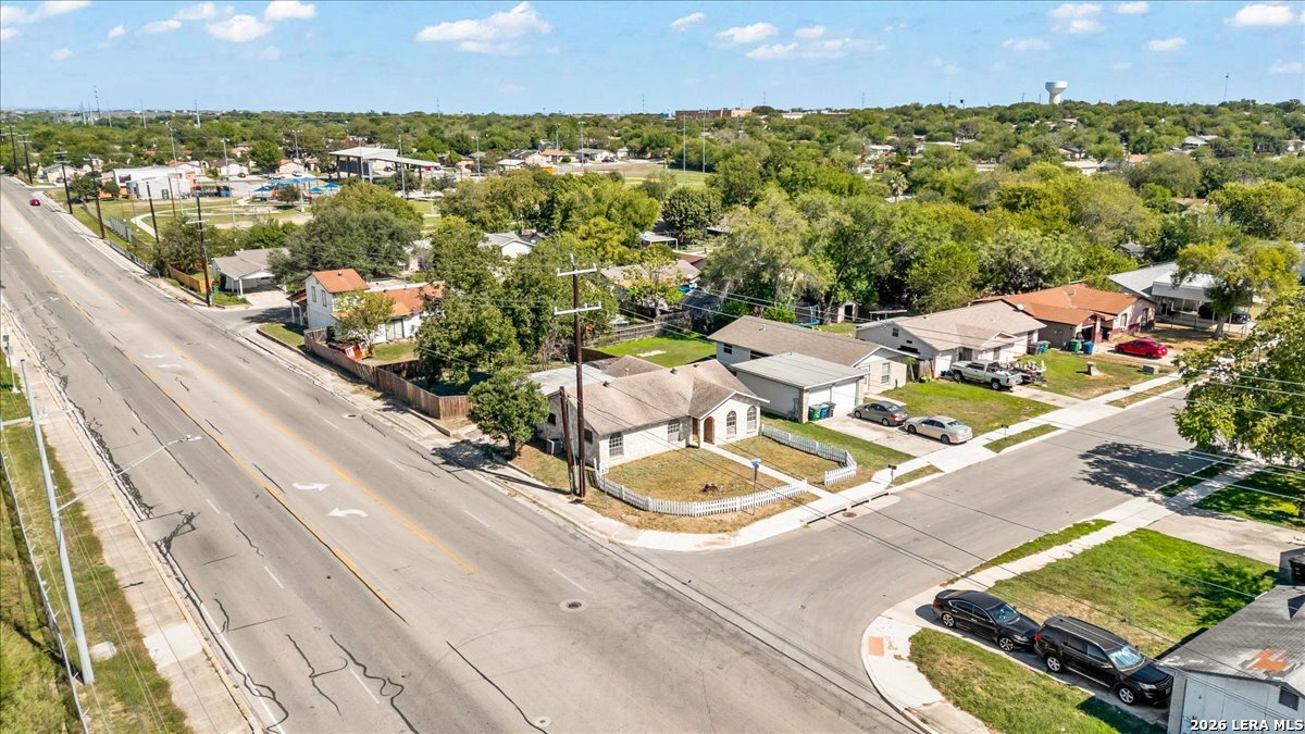 551 Kernan Dr, San Antonio, TX 78227