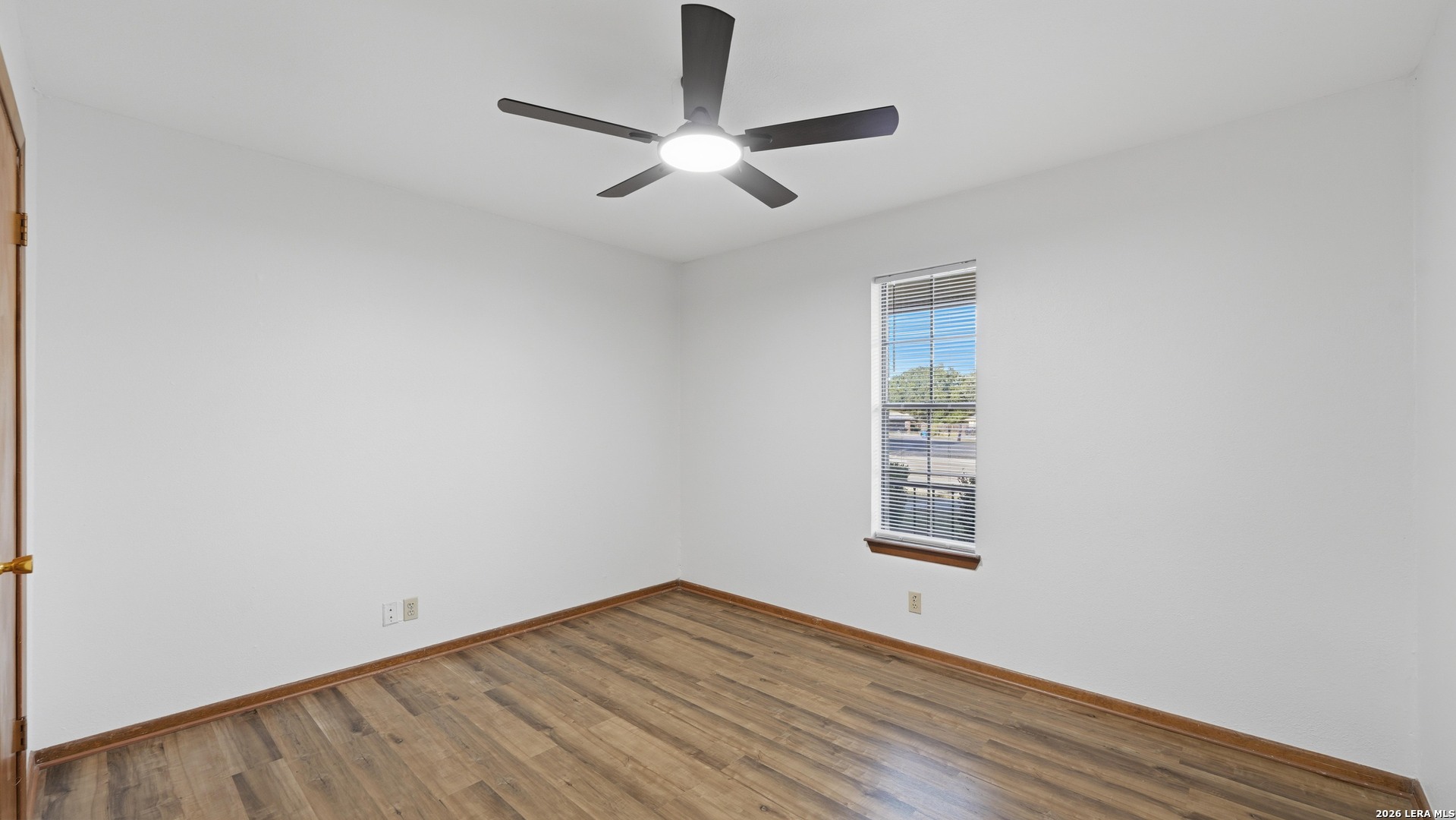 1314 S MESQUITE AVE, New Braunfels, TX 78130