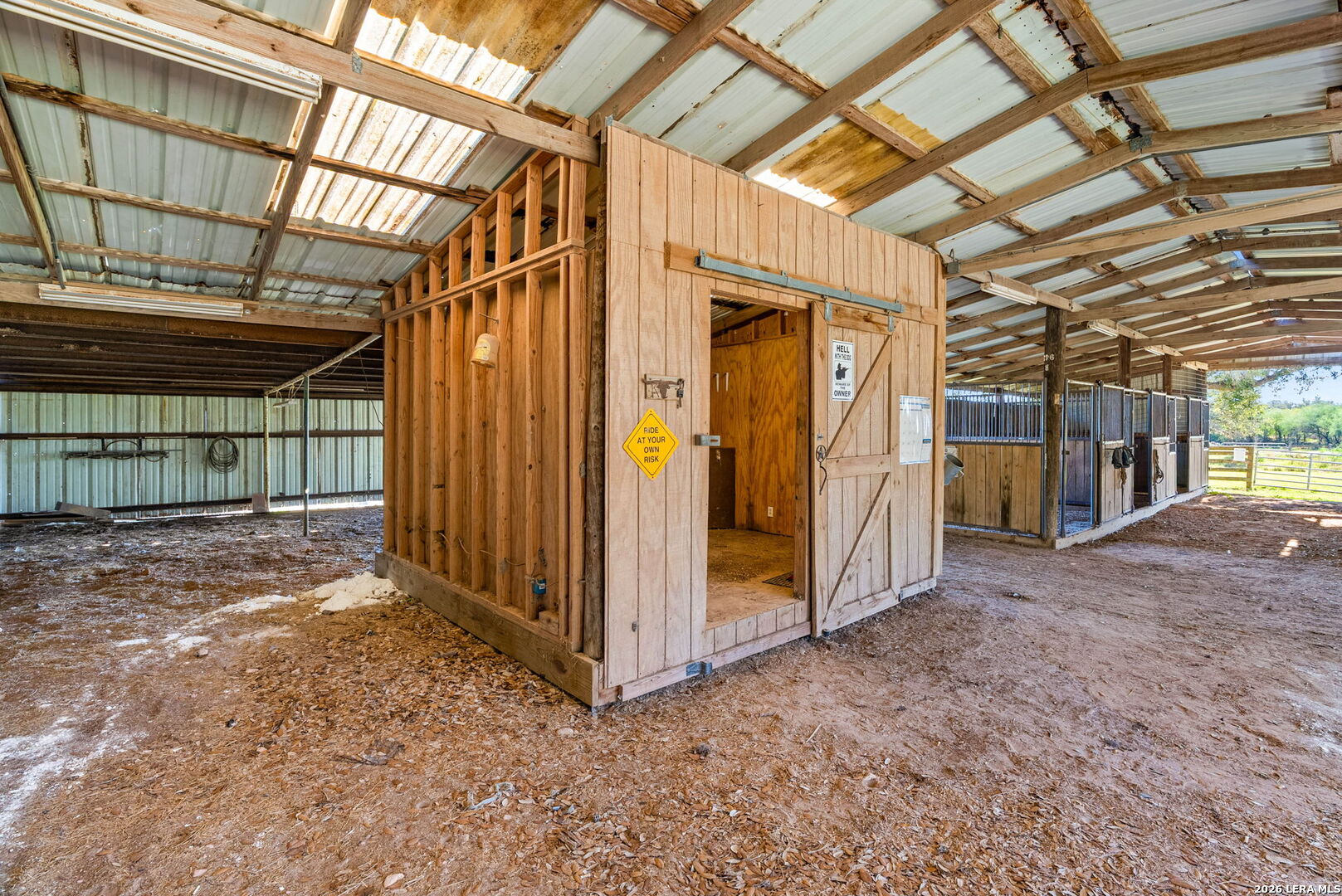 185 CAPPEL RD, TX 77974