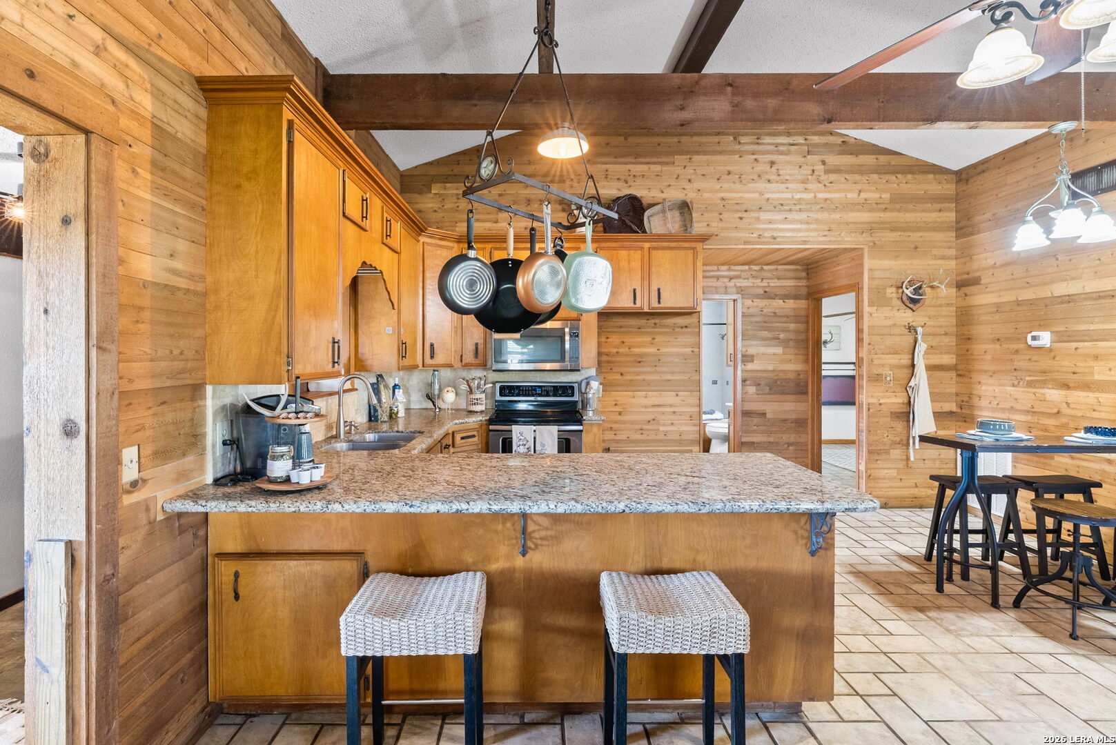 185 CAPPEL RD, TX 77974