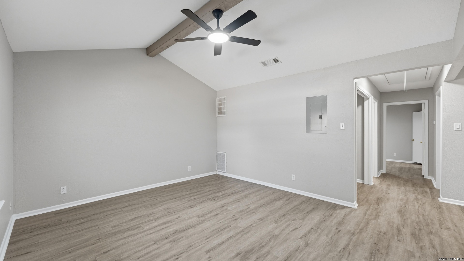 1314 S MESQUITE AVE, New Braunfels, TX 78130
