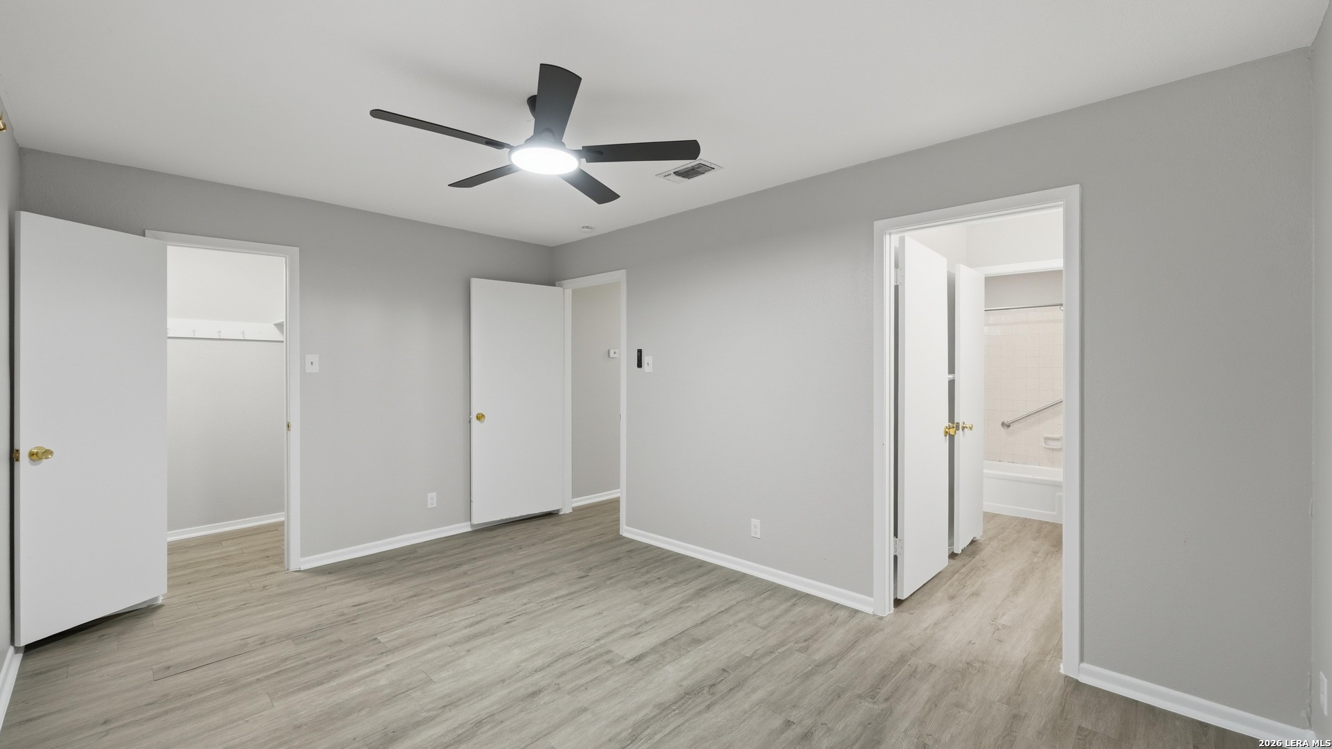 1314 S MESQUITE AVE, New Braunfels, TX 78130