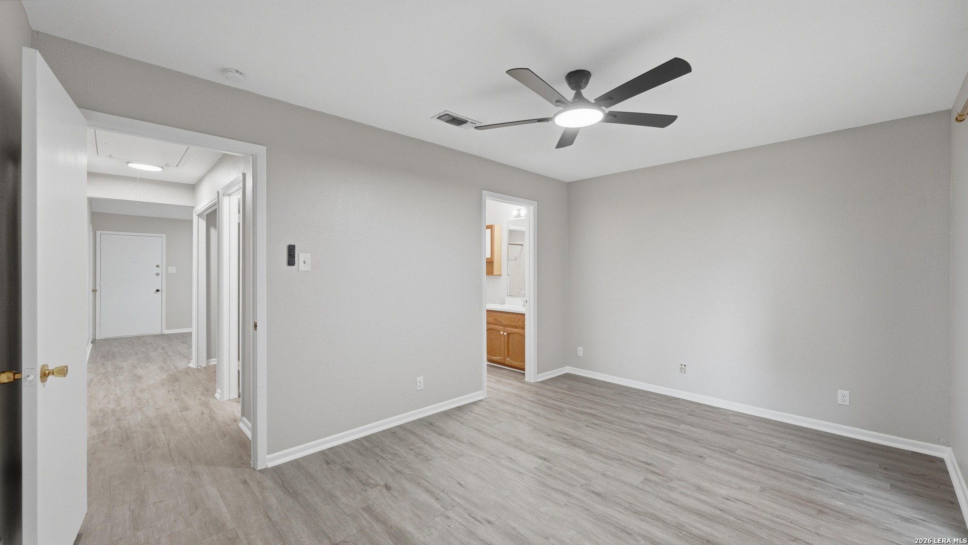 1314 S MESQUITE AVE, New Braunfels, TX 78130