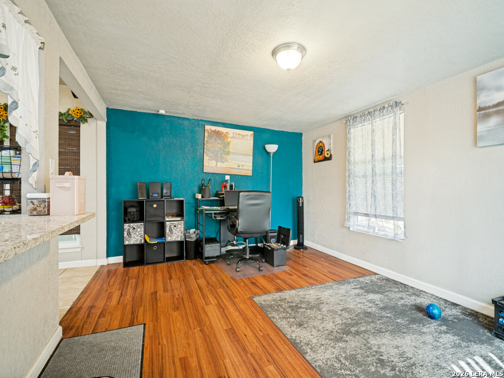 7111 Glen Grv, San Antonio, TX 78239
