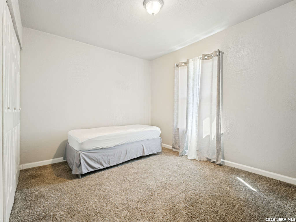 7111 Glen Grv, San Antonio, TX 78239