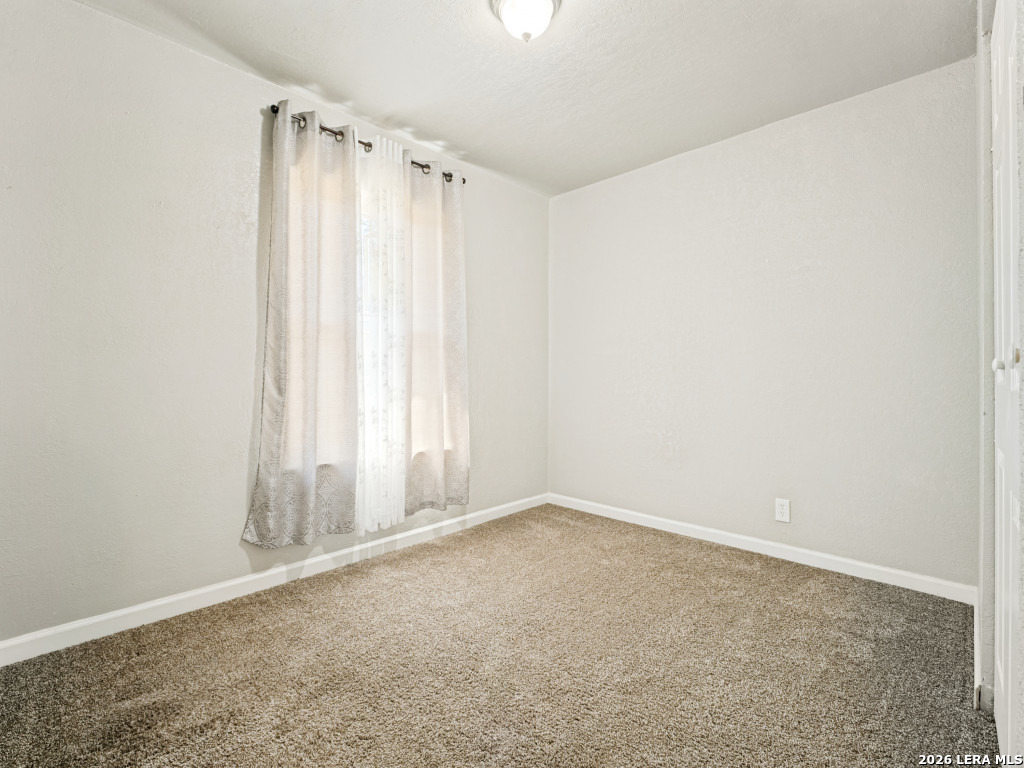 7111 Glen Grv, San Antonio, TX 78239