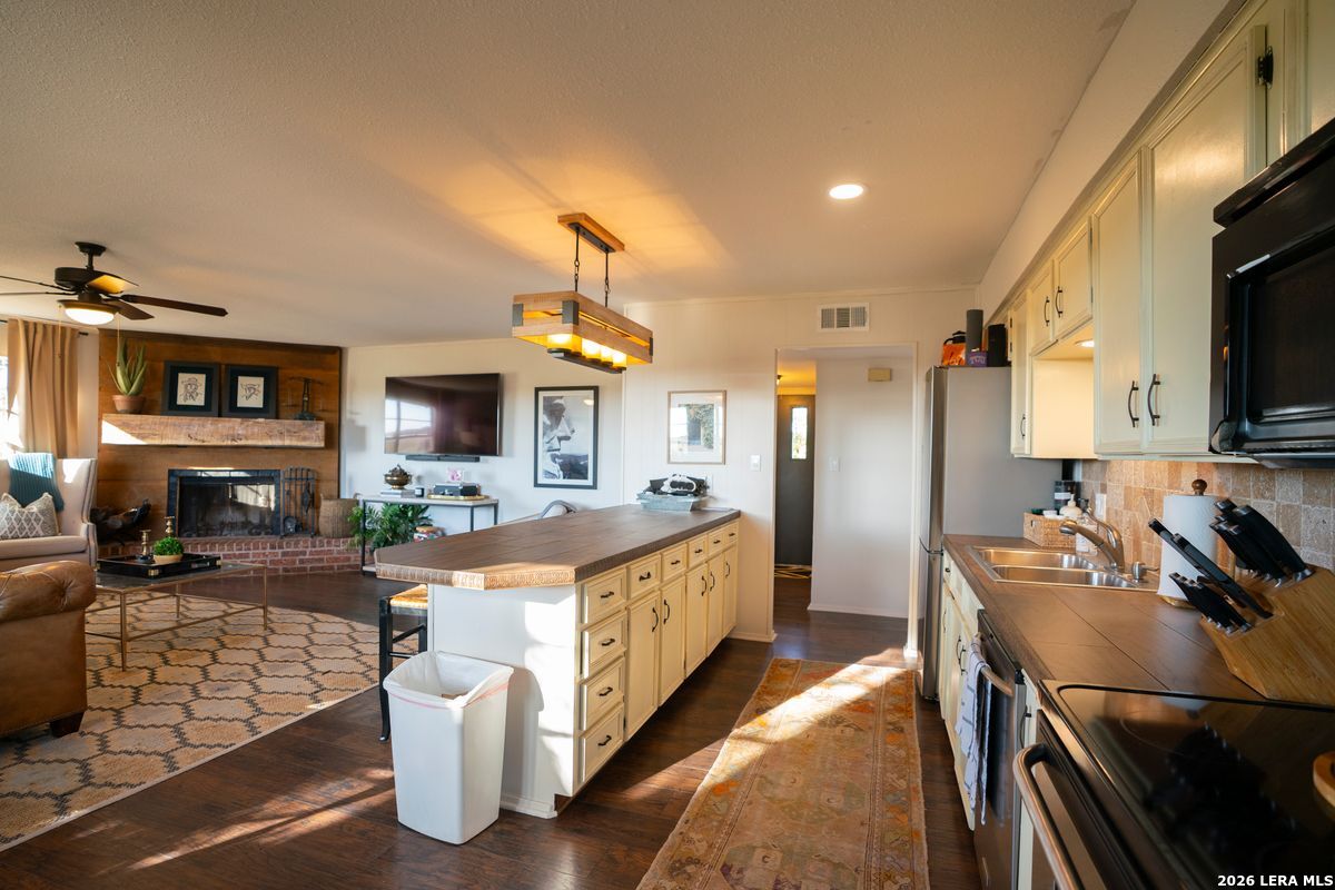 1001 County Road 290, Rising Star, TX 76471