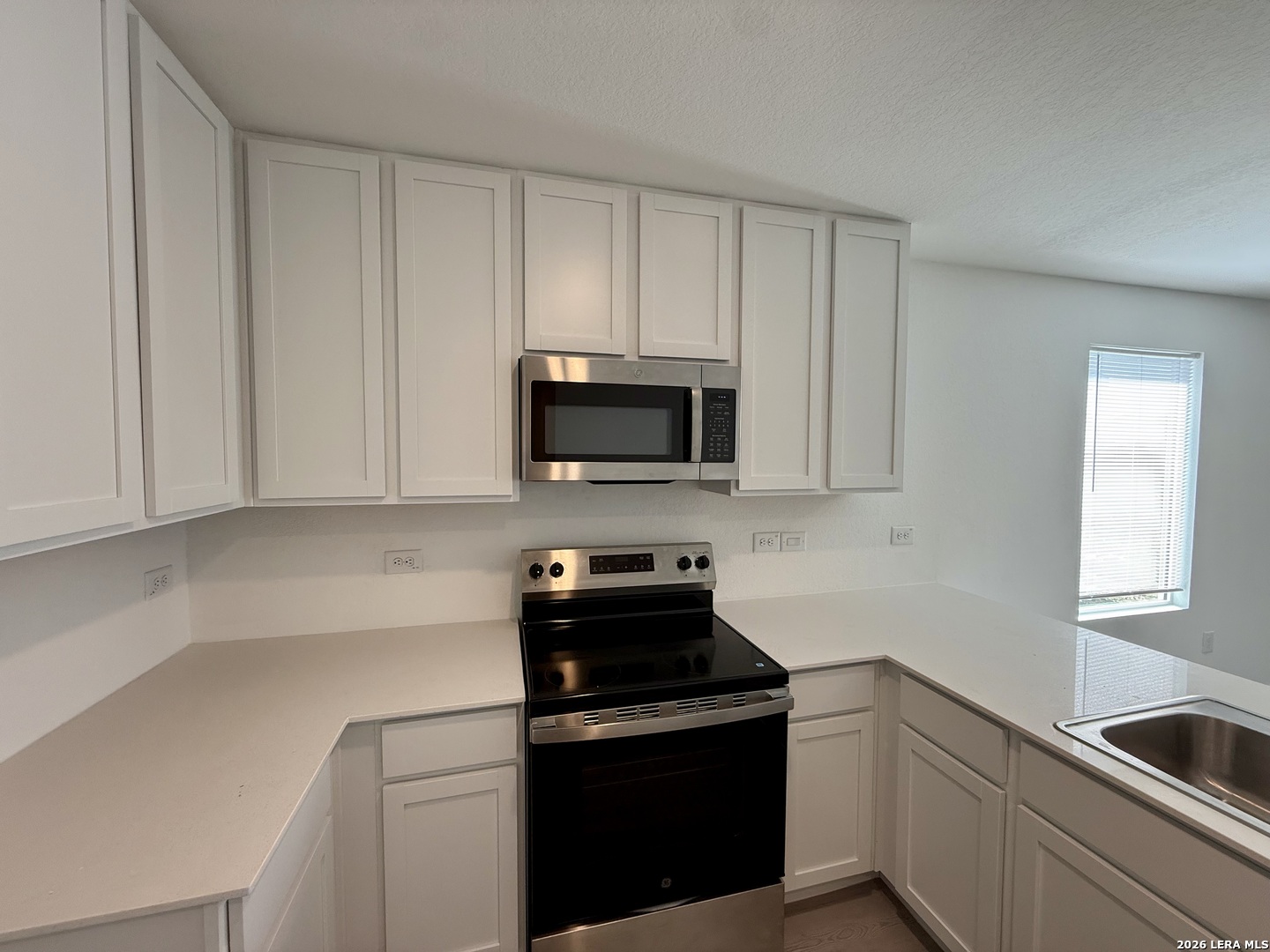 3211 Gilbert Garden, Converse, TX 78109