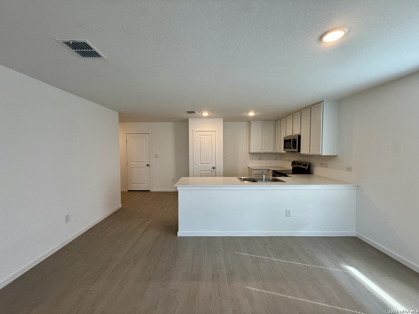 3211 Gilbert Garden, Converse, TX 78109
