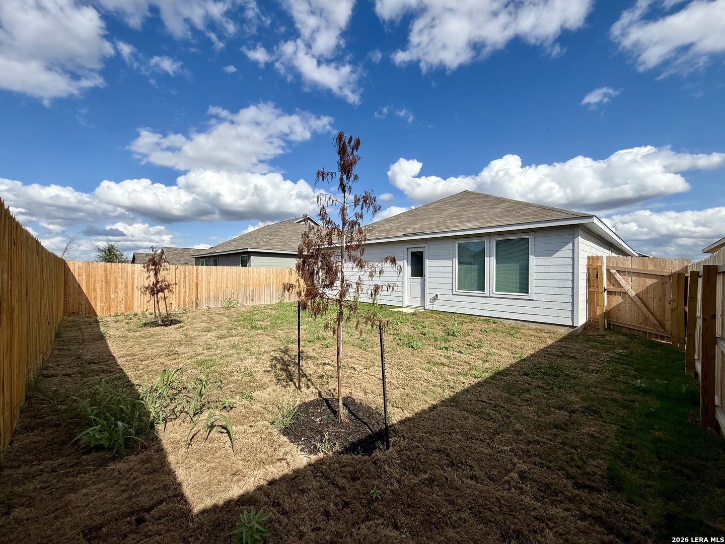 3211 Gilbert Garden, Converse, TX 78109