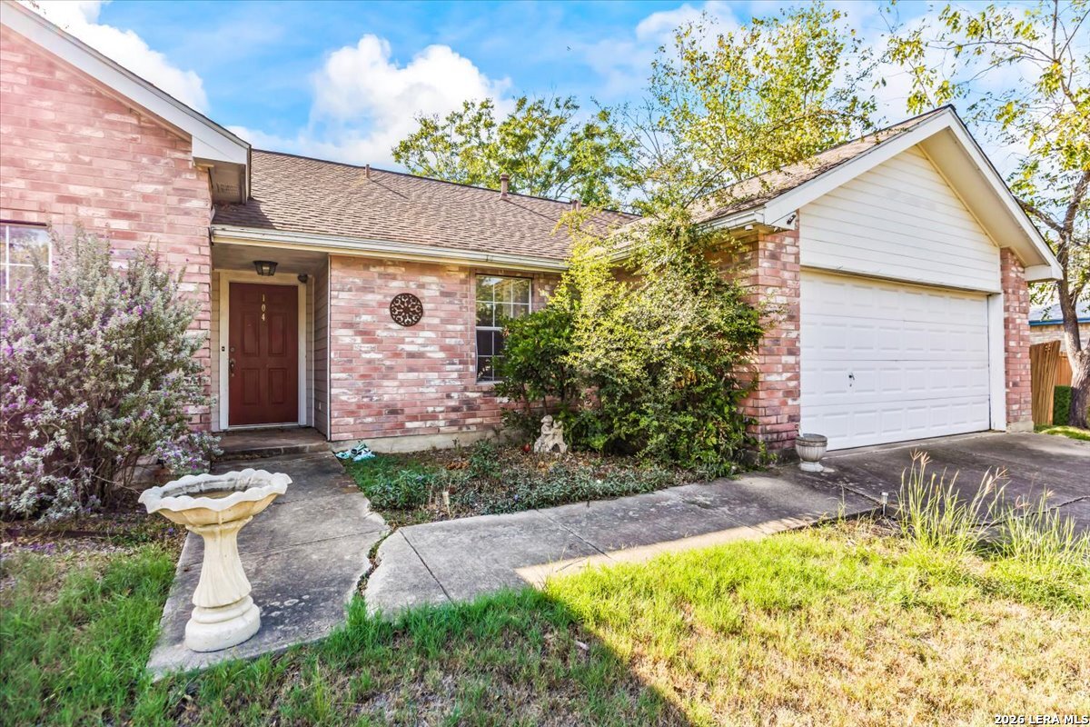 104 RIVER MDW, Castroville, TX 78009