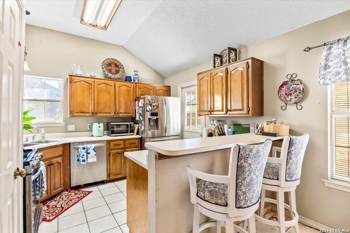 104 RIVER MDW, Castroville, TX 78009