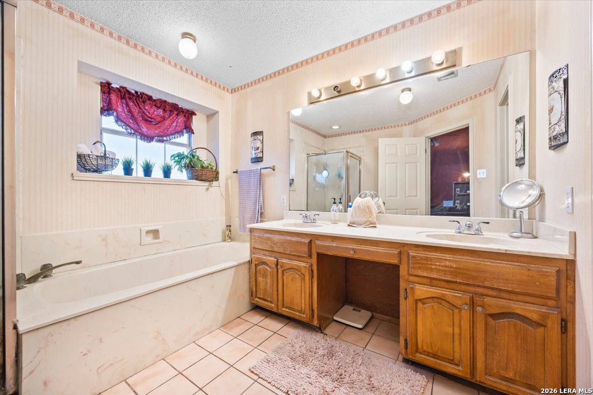 104 RIVER MDW, Castroville, TX 78009