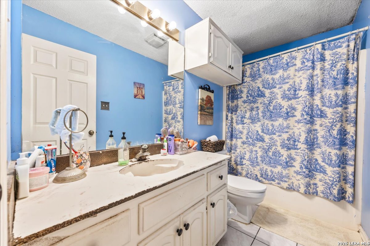 104 RIVER MDW, Castroville, TX 78009