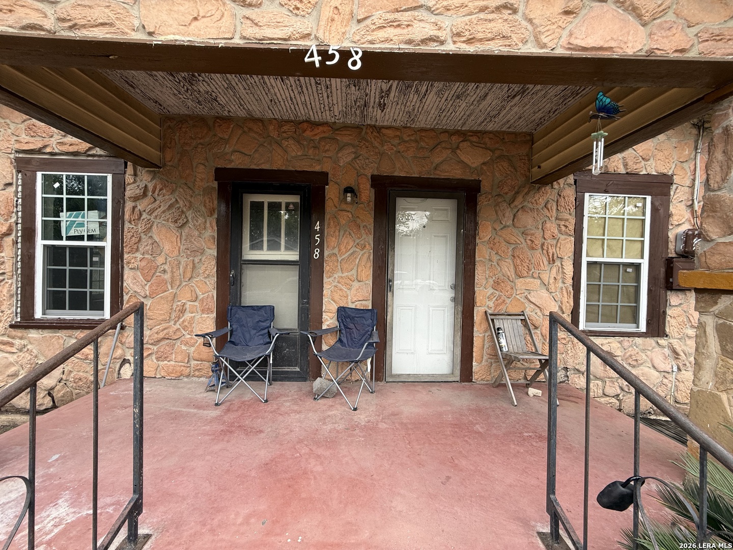 458 E Young, San Antonio, TX 78214