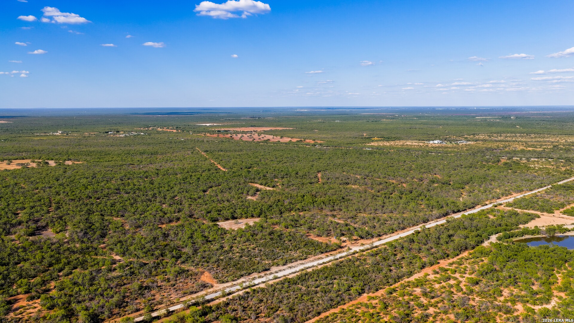 456 ESCONDIDO RD, Carrizo Springs, TX 78834