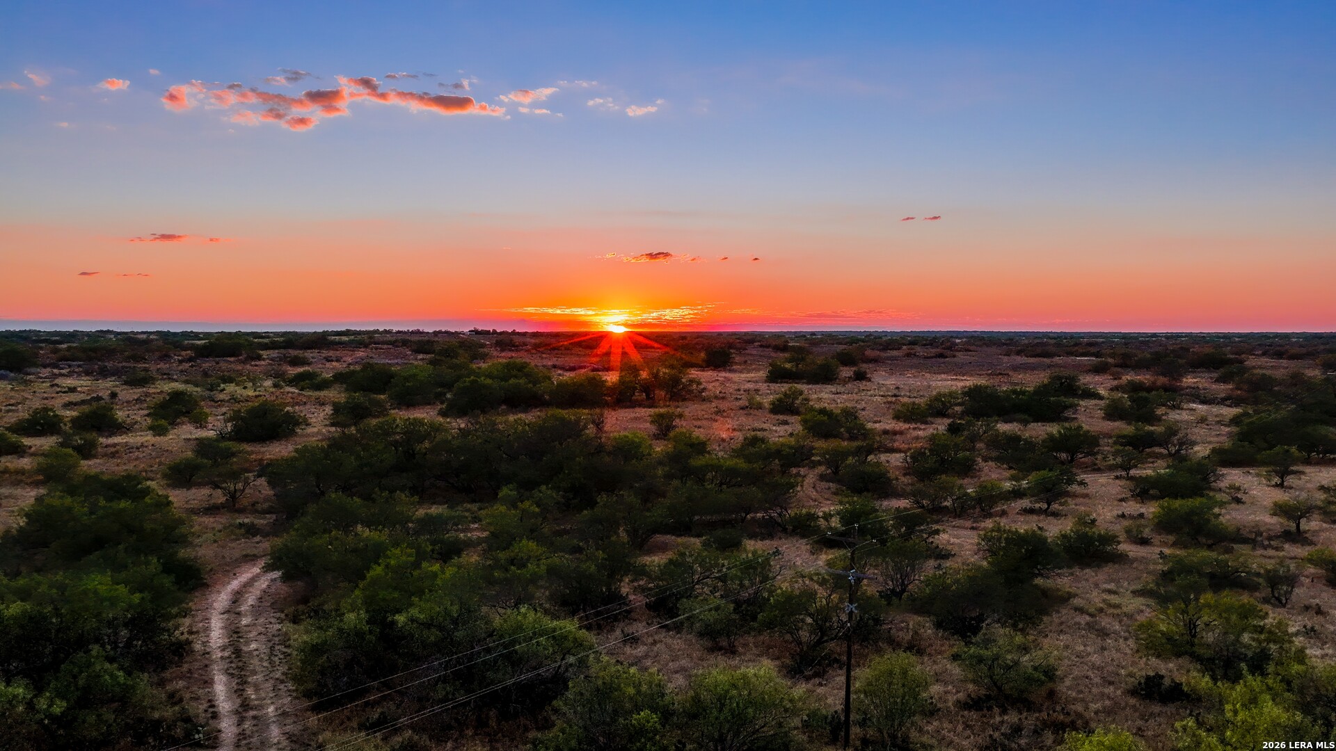 456 ESCONDIDO RD, Carrizo Springs, TX 78834