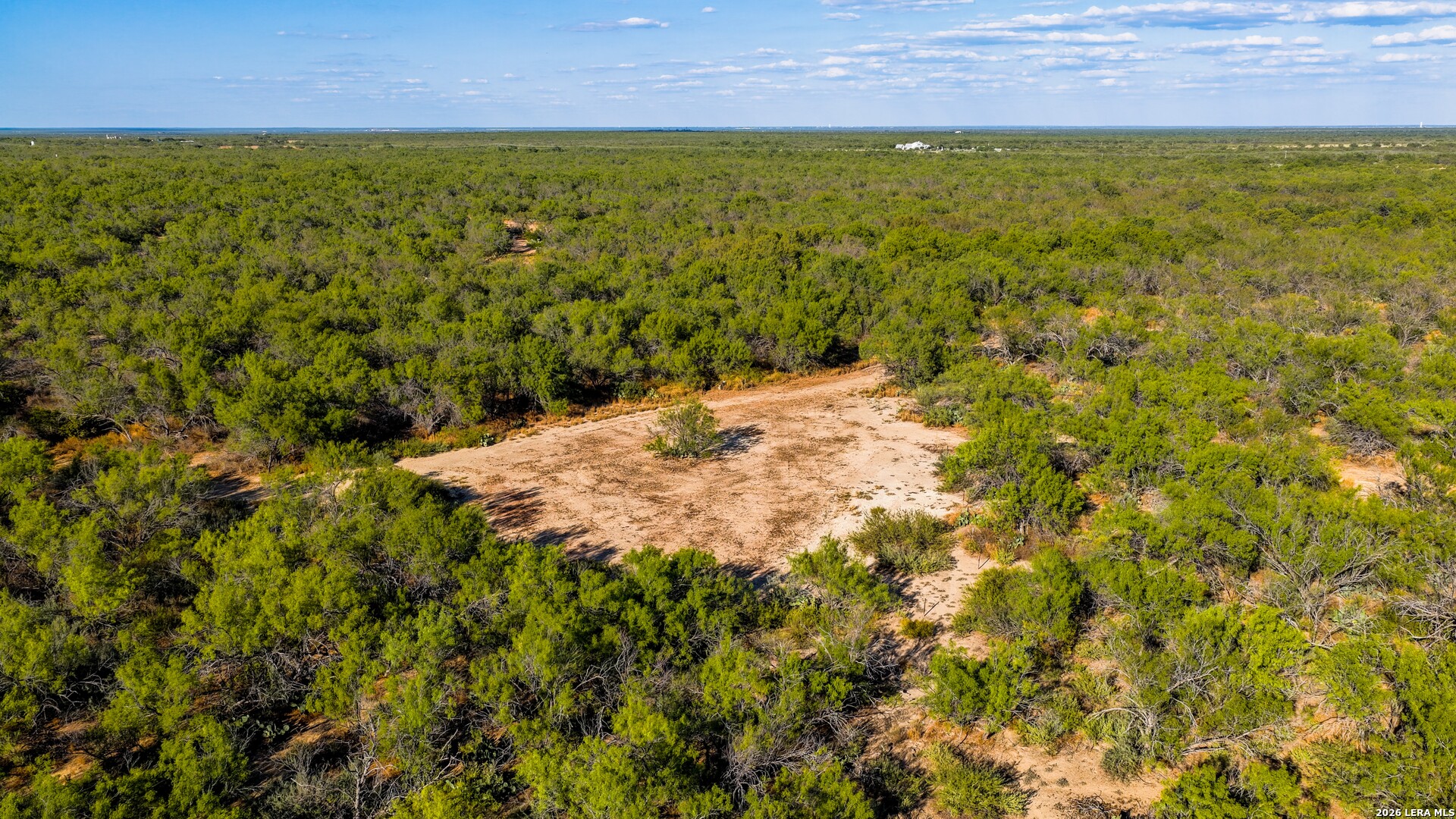 456 ESCONDIDO RD, Carrizo Springs, TX 78834