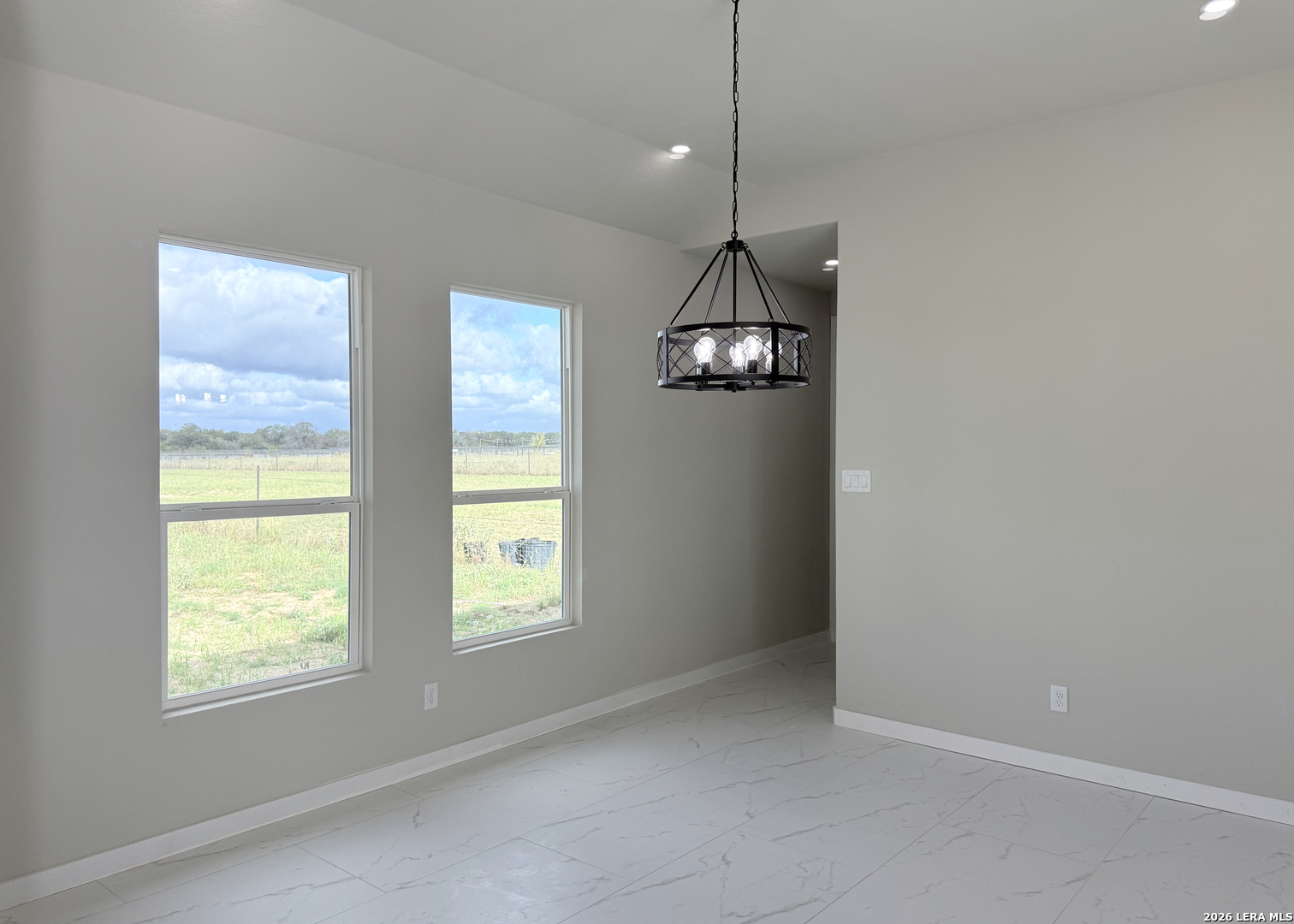 205 County Road 6812, Natalia, TX 78059