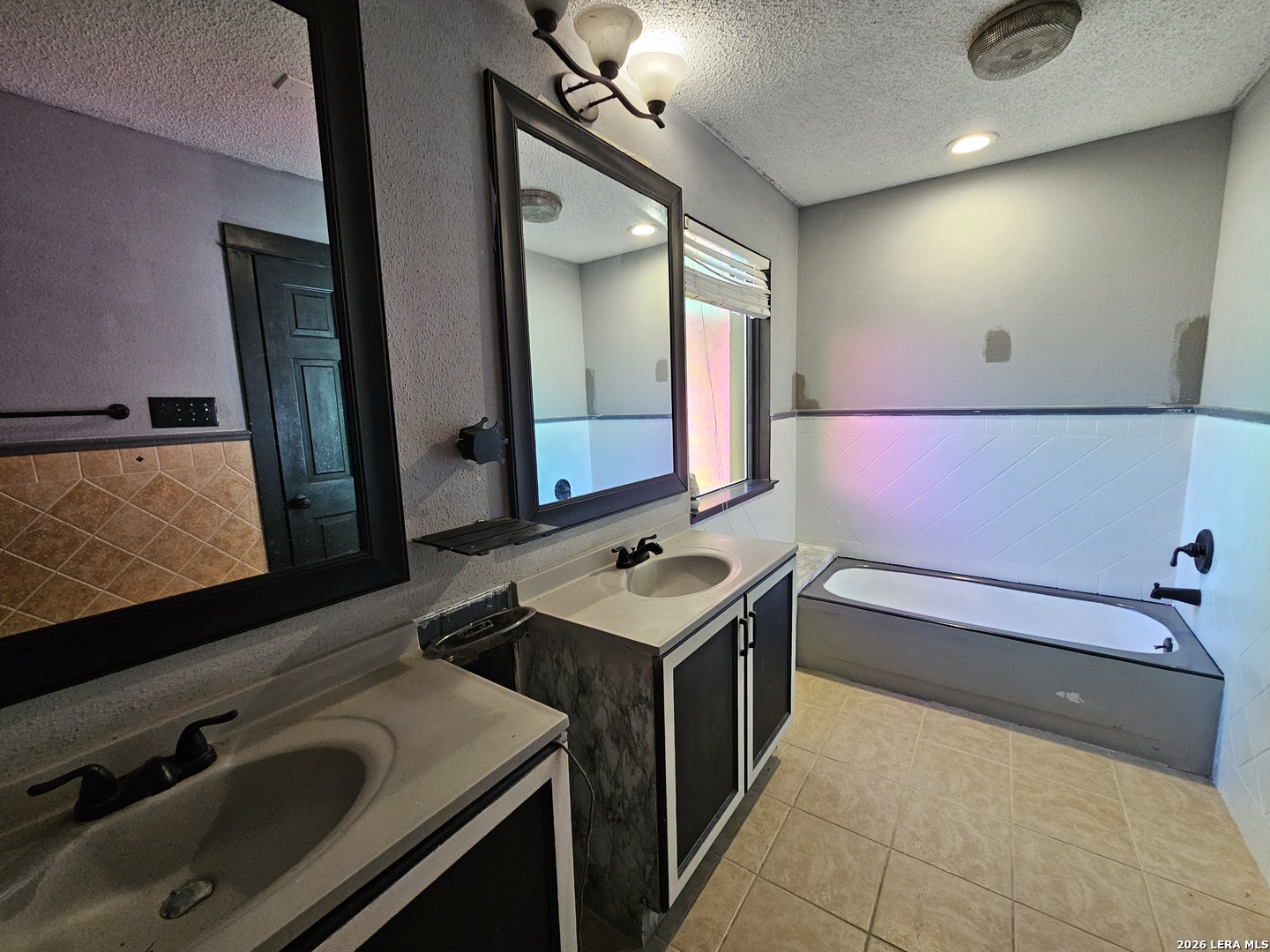 5650 RIDGE RUN ST, San Antonio, TX 78250