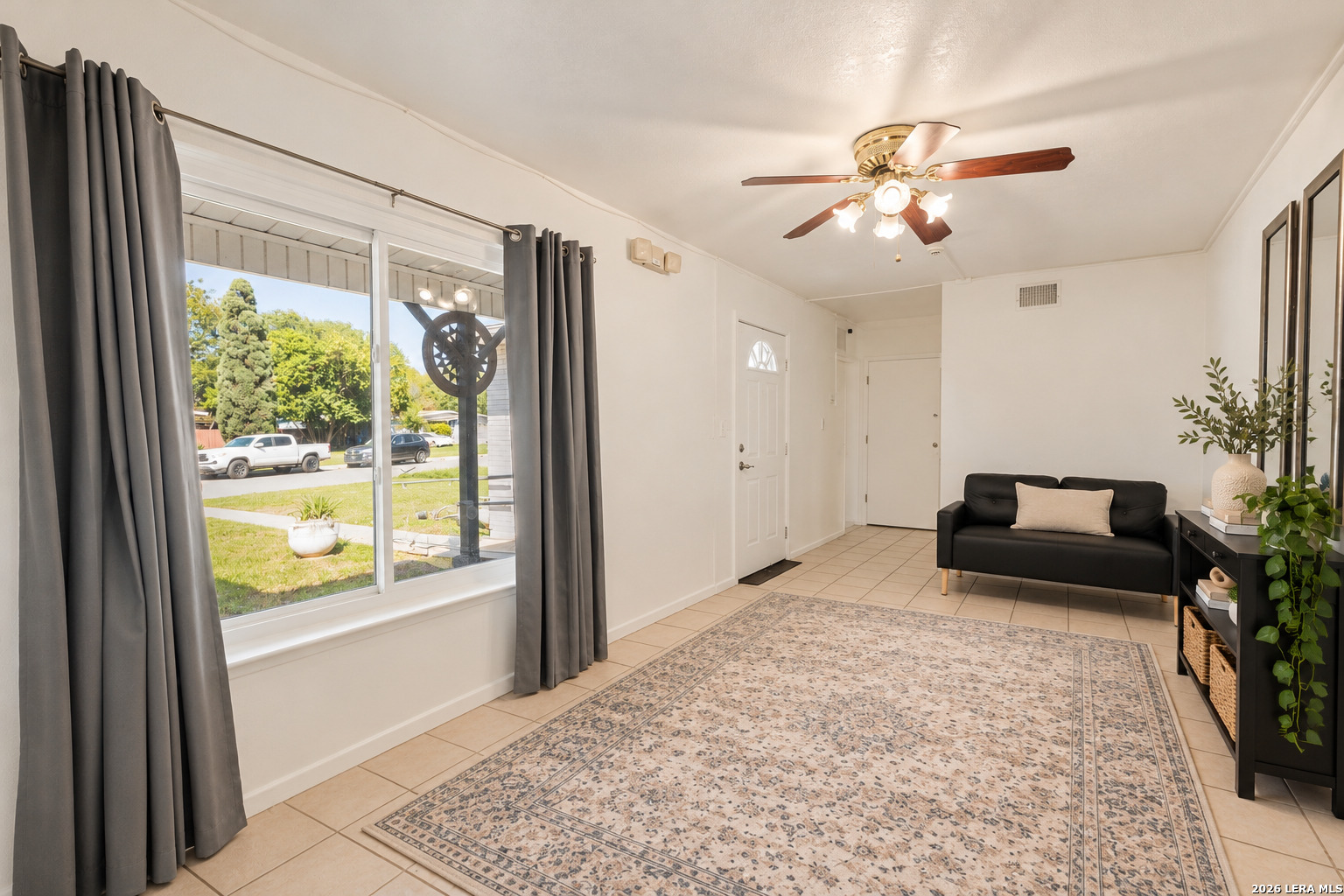 4330 SILVER LAKE DR, San Antonio, TX 78219
