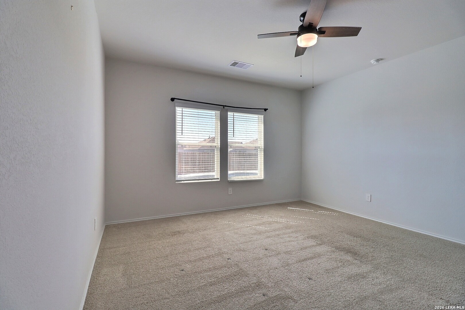 209 N Richland Dr, Lockhart, TX 78644