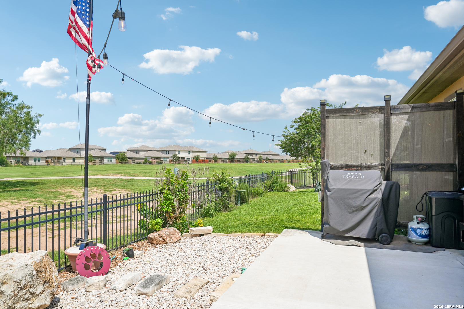 137 Fairway, Floresville, TX 78114