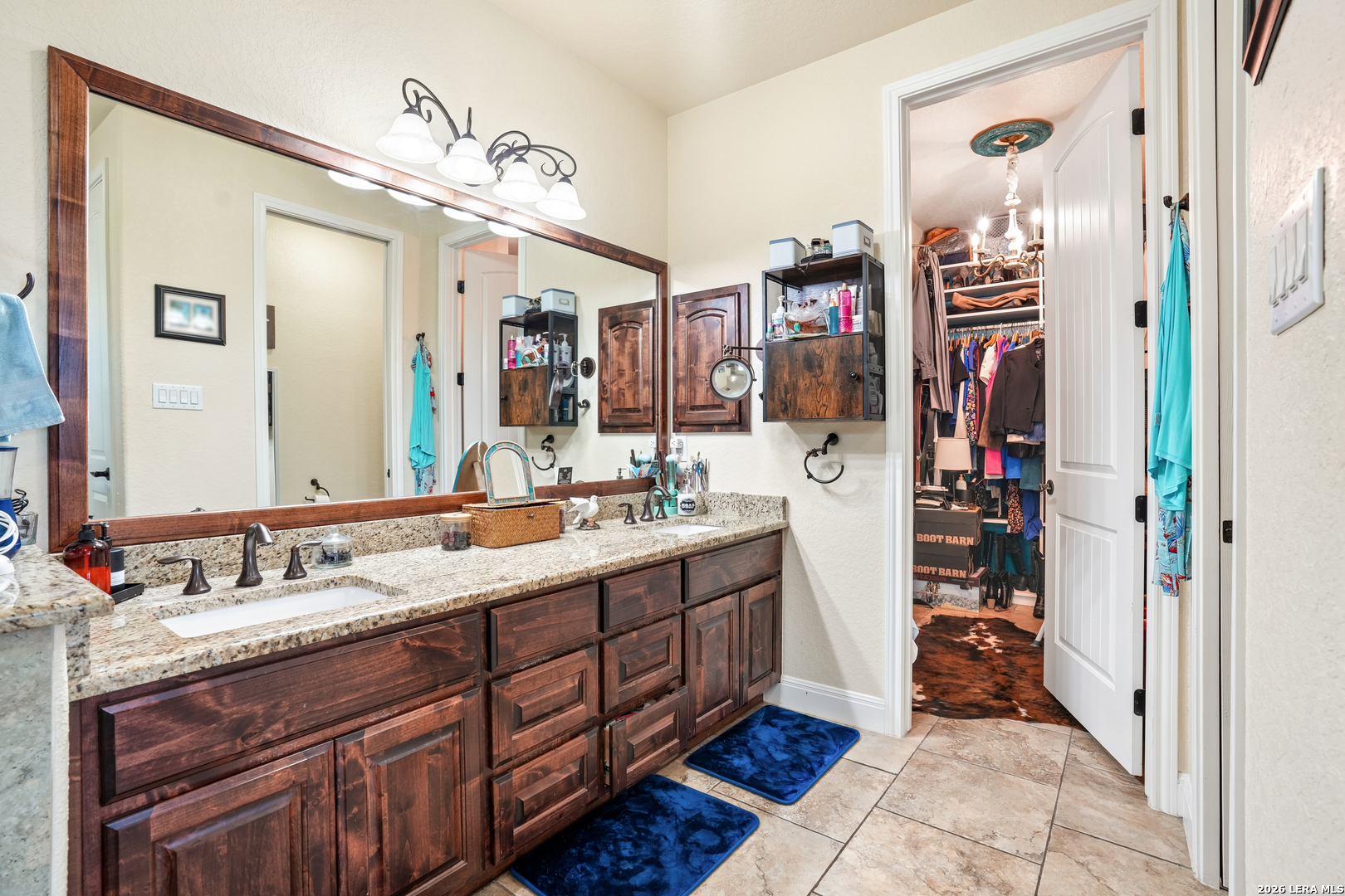 137 Fairway, Floresville, TX 78114