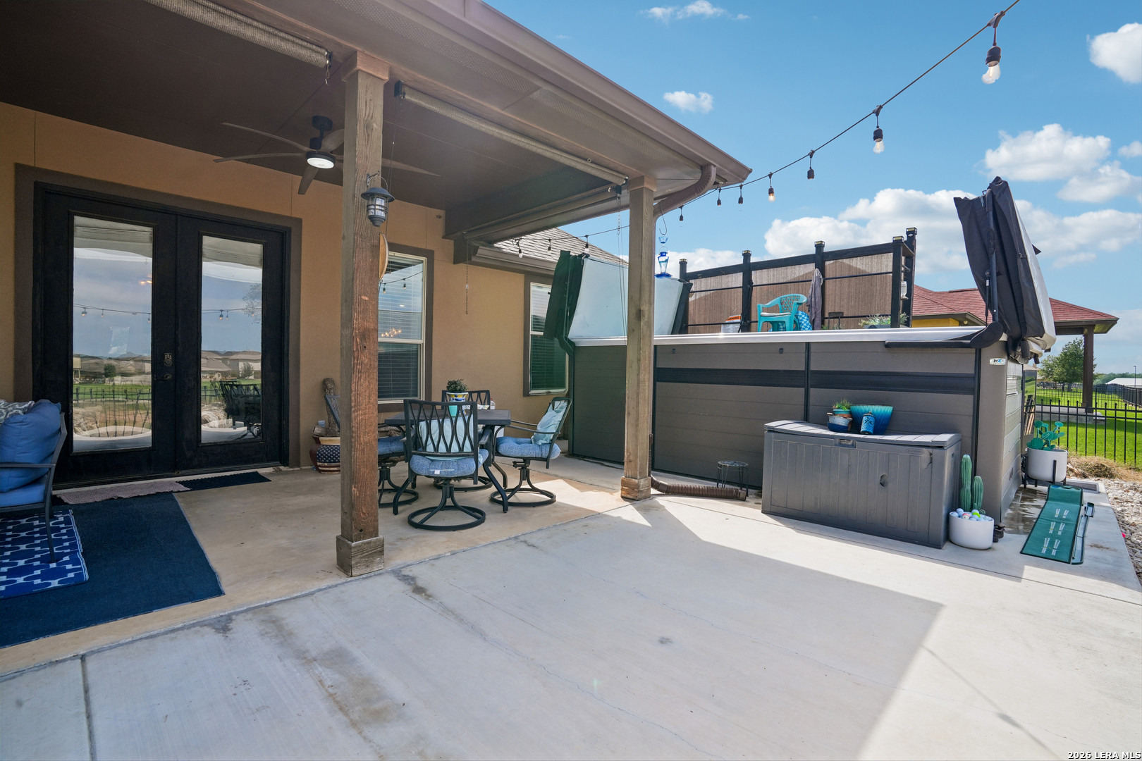 137 Fairway, Floresville, TX 78114