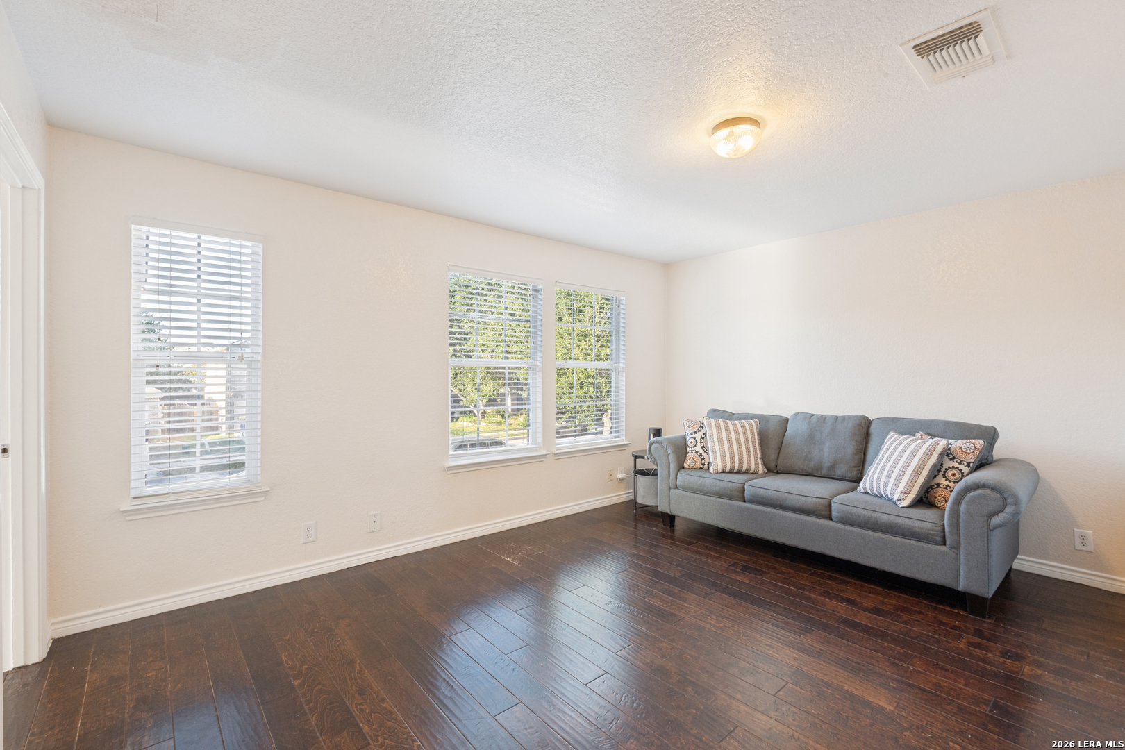 147 Woodstone Loop, Cibolo, TX 78108
