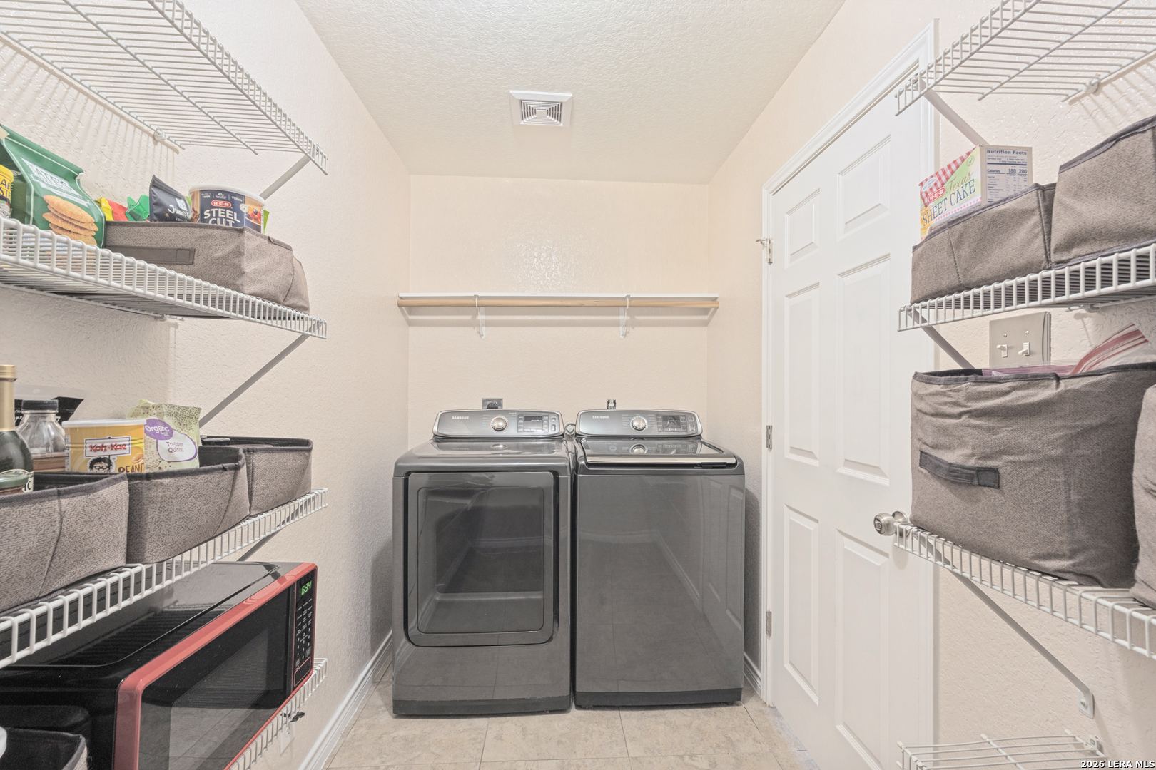 147 Woodstone Loop, Cibolo, TX 78108
