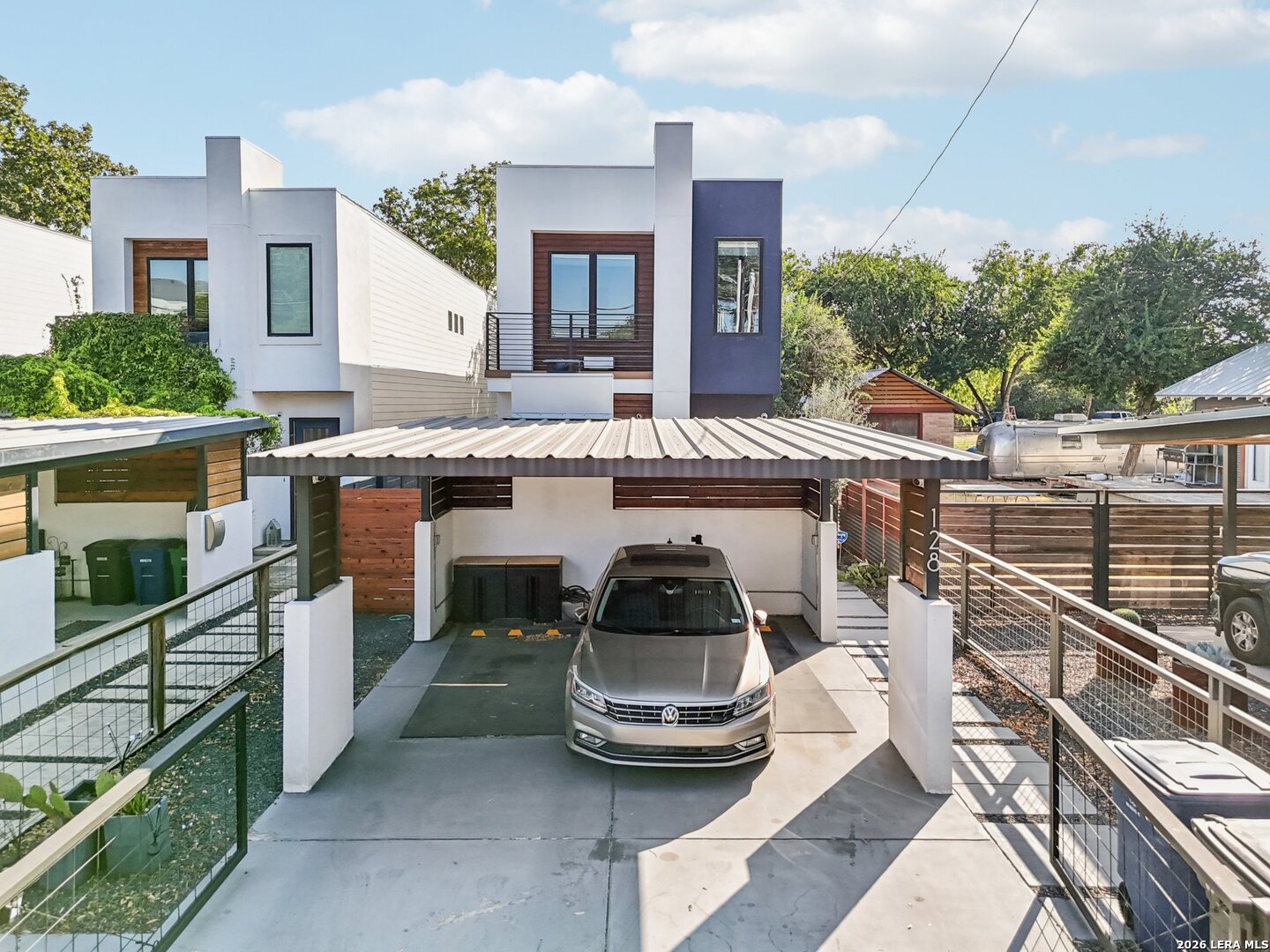 128 Clay, San Antonio, TX 78204