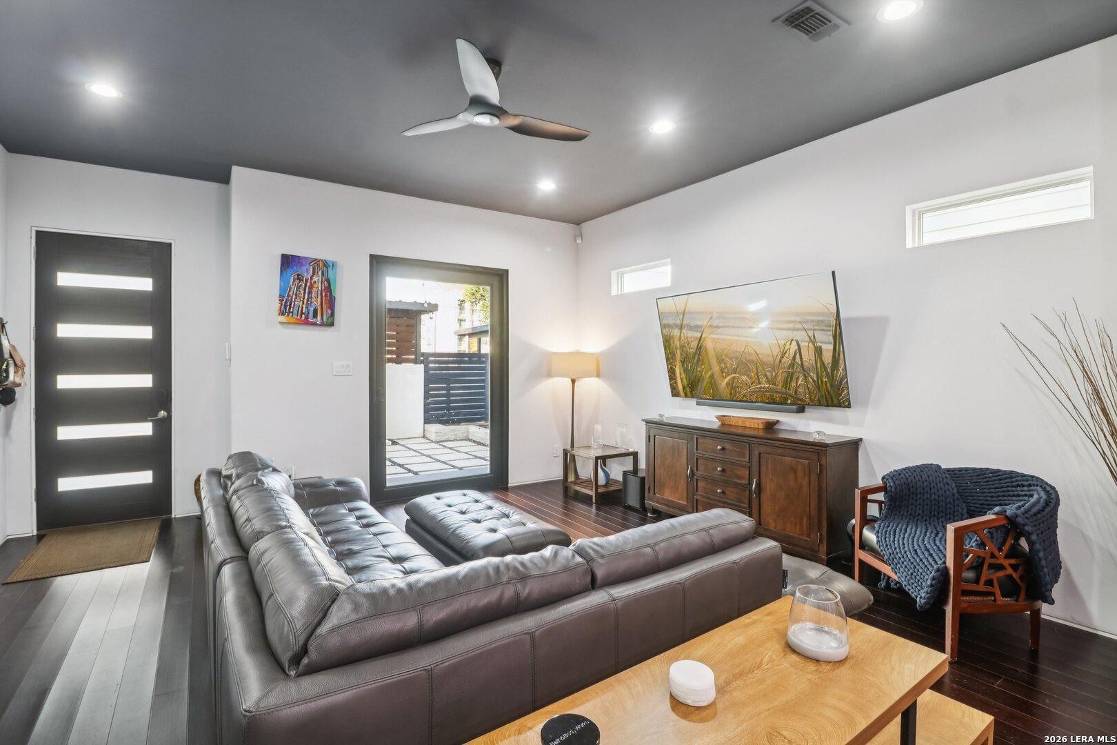 128 Clay, San Antonio, TX 78204