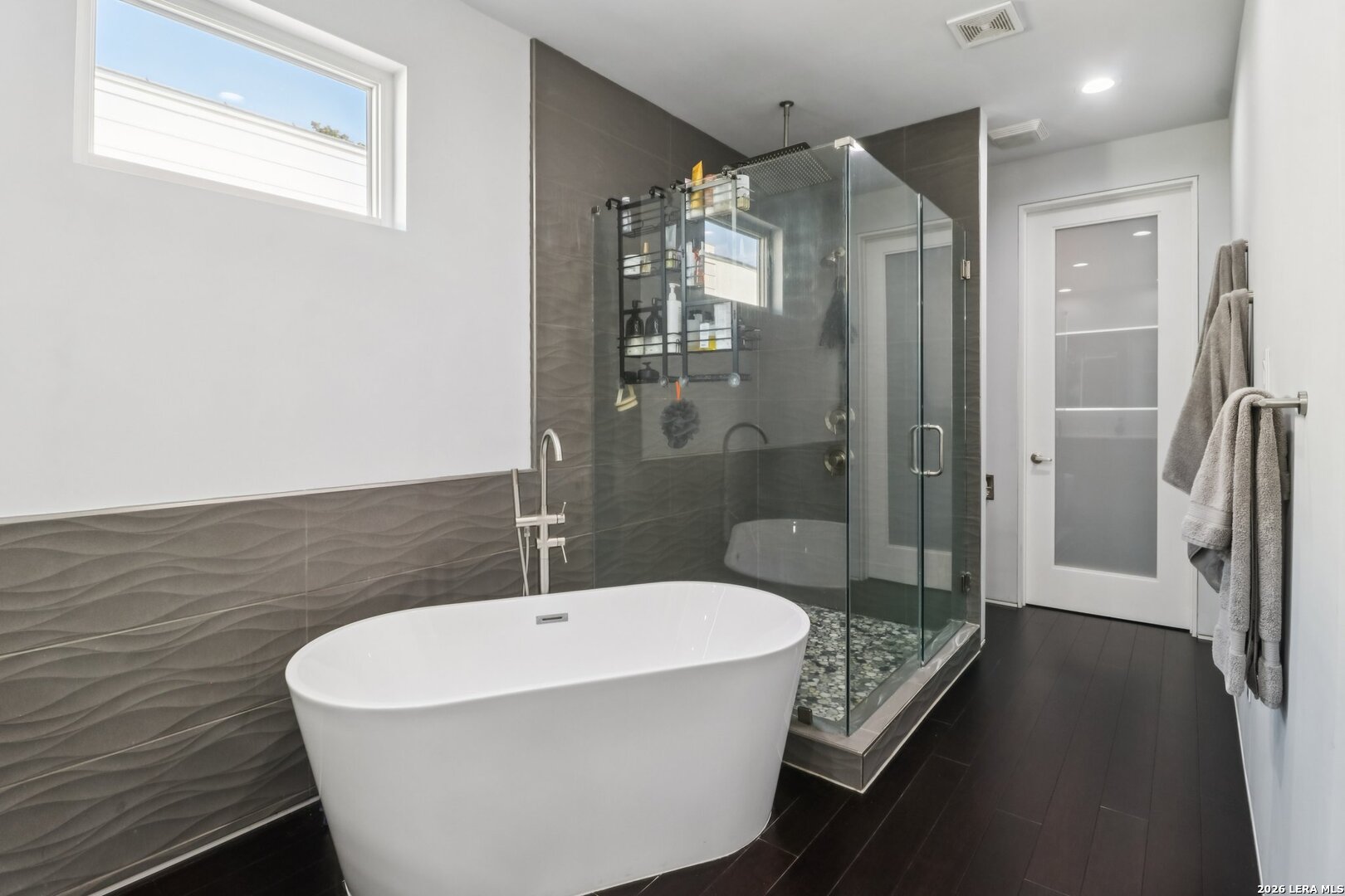 128 Clay, San Antonio, TX 78204
